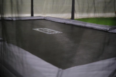 Батут Hasttings Hero 9x14FT